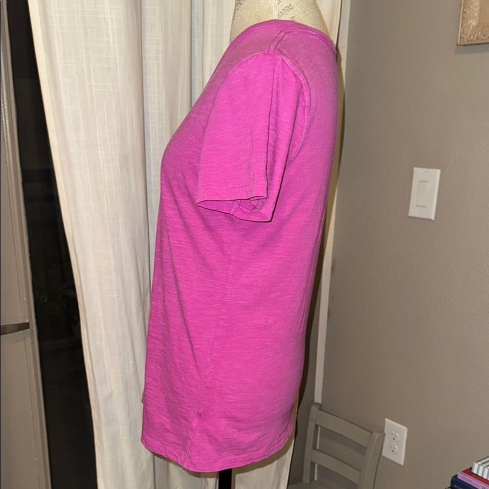 Universal Thread shortsleeve casual shirt Women's Pink V-Neck Top size Small - Picture 3 of 8